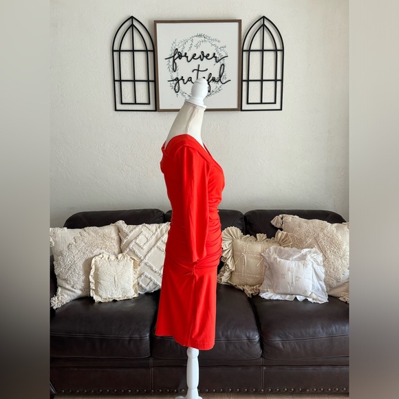 DVF Bentley Three-Quarter Sleeve Ruched Dress In Red Size S Designer Classic - Picture 13 of 14